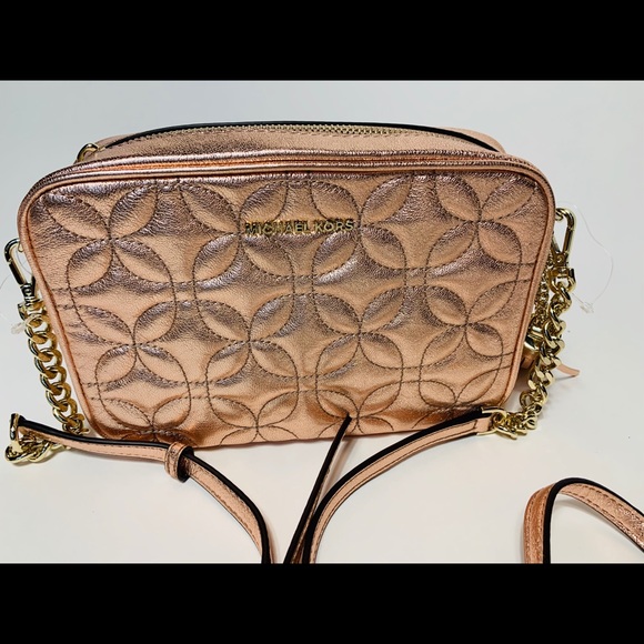 MK  🎉Host pick 🎉 Camera Crossbody Bag Rose Gold - Picture 6 of 8